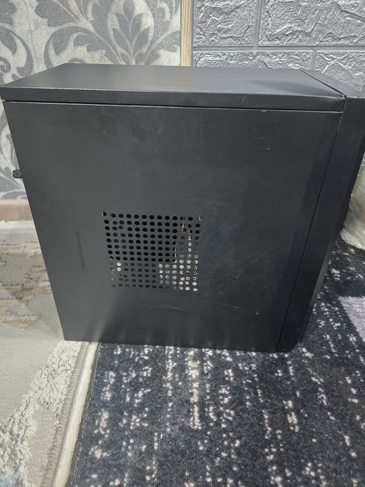 Корпус для пк немного мятый