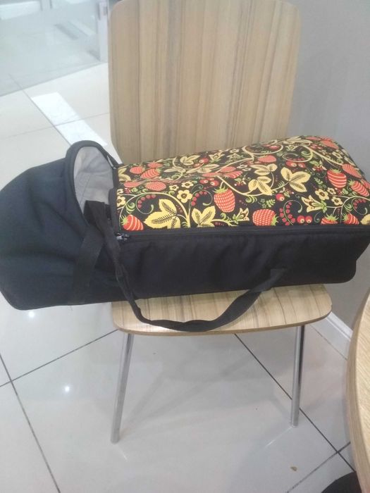 Продам детскую люльку