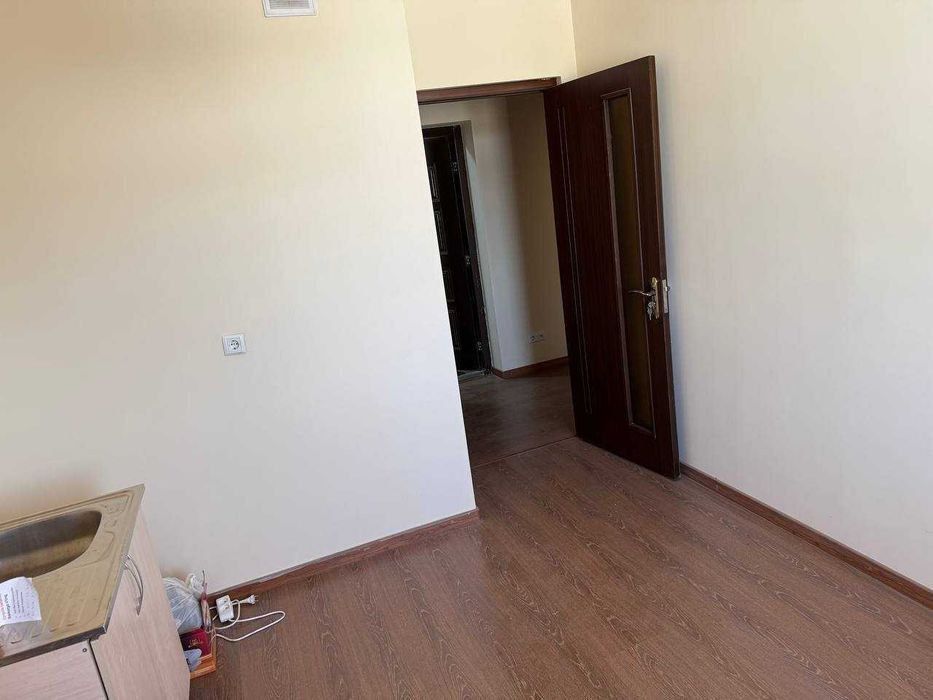 Metroni Choshtepa bekatida 3 xonali yangi qurilgan uy sotiladi