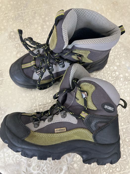 Продаю кожаную обувь.