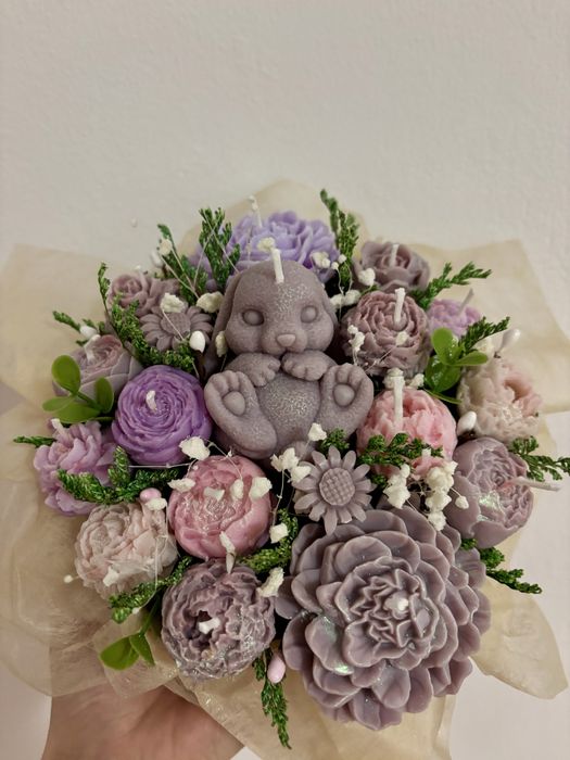 Aranjamente cu flori din ceara de soia