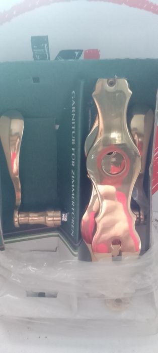 Продам ручки дверные