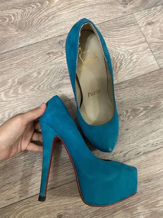 Лабутены новые