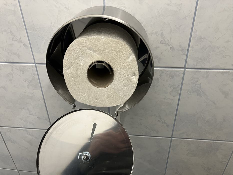 Дозатор за тоалетна хартия