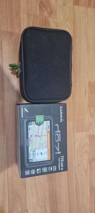Vând navigație de camion Garmin