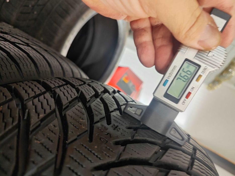 4бр.зимни гуми 225/55/18 Nokian