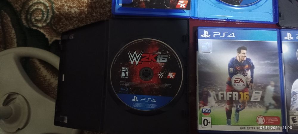 Playstation 4 обмен бор дисклари нархлари хархил 200минггача холати зу