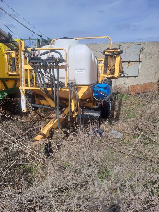 Опрыскиватель 18 ти метровый