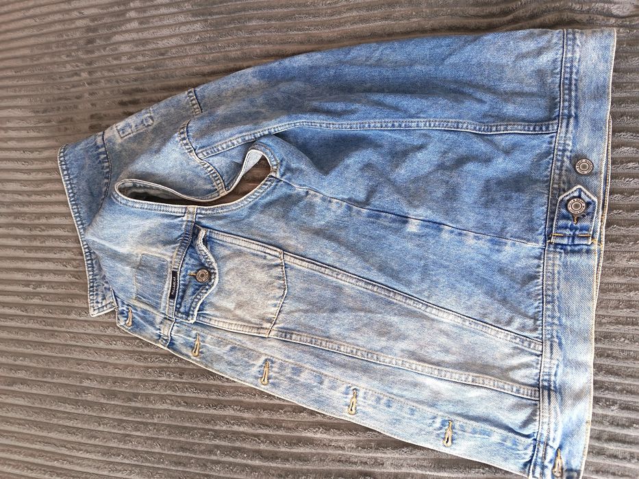 Cămașă de blugi nouă de firma pull&bear  mărimea M