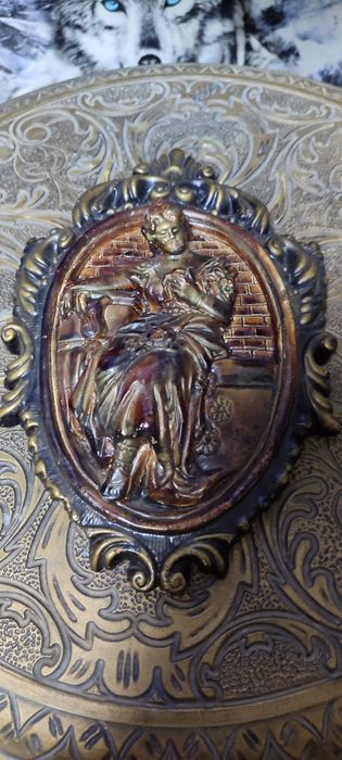 Сувенирные вещи продам