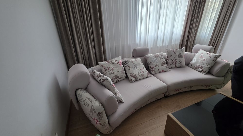 Canapea mare ,superba