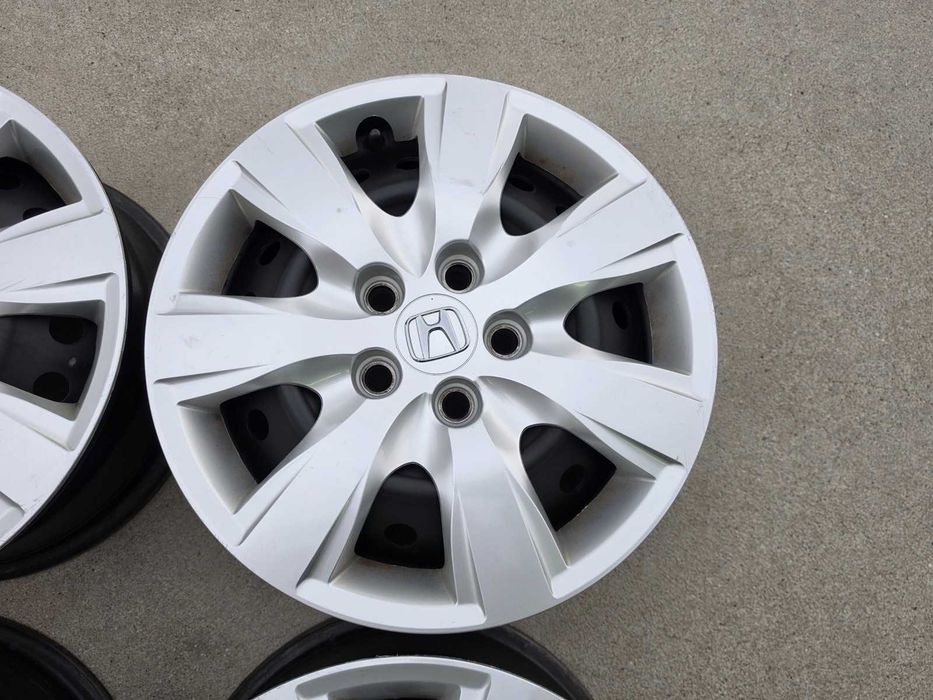16'' стоманени джанти за HONDA 5х114.3 + тасове