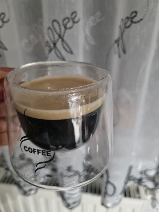 Căni de cafea cu dubla cana