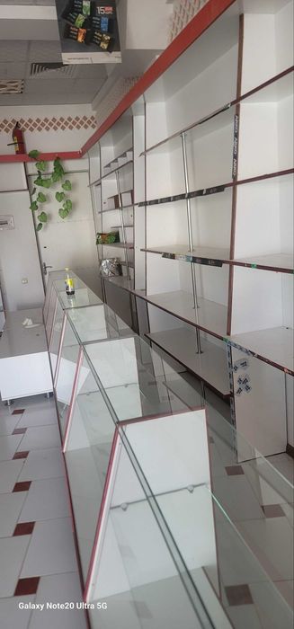 Мебель для магазина: Витрина столы, полки, шкафы.