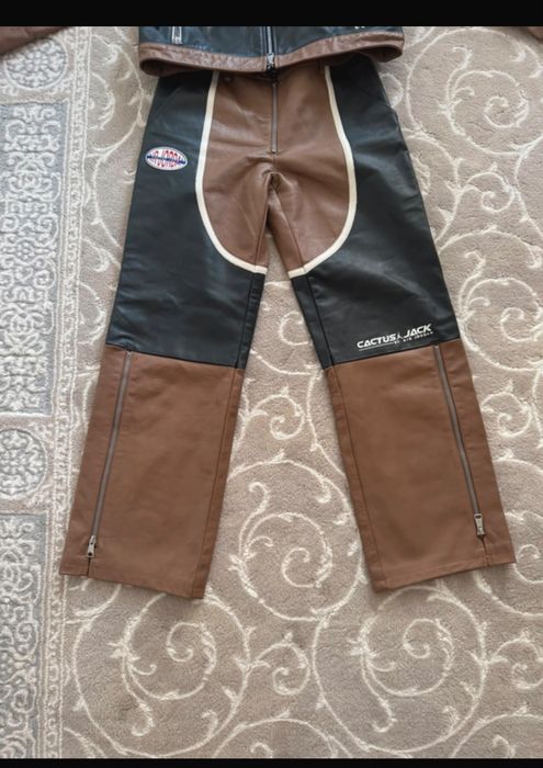 Costum piele Jordan & Travis Scott