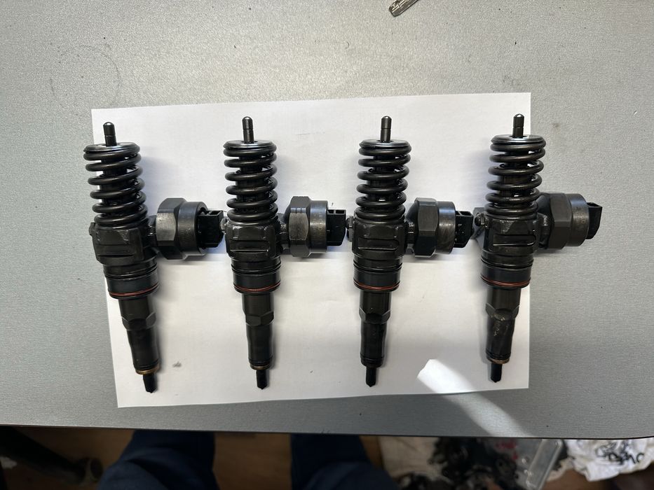 Дюза/дюзи 1.9tdi-115к.с. VW,Seat