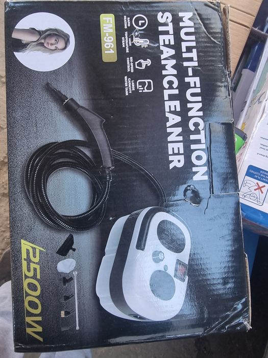 Aparat de curățat cu abur