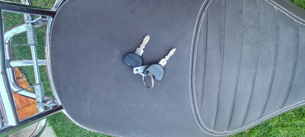 Vând Scuter Vespa Primavera Touring 49cmc !