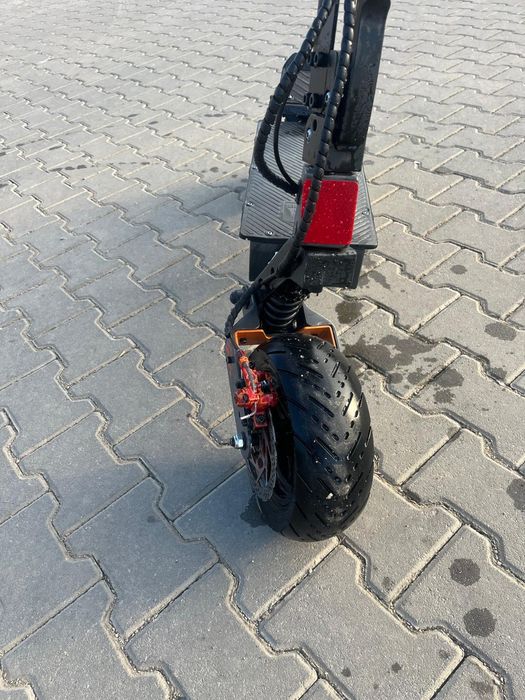 Vand trotineta electrica