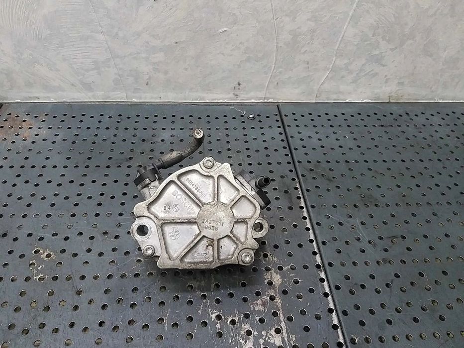 Pompa vacuum 1.6 d volvo v40 9684786780