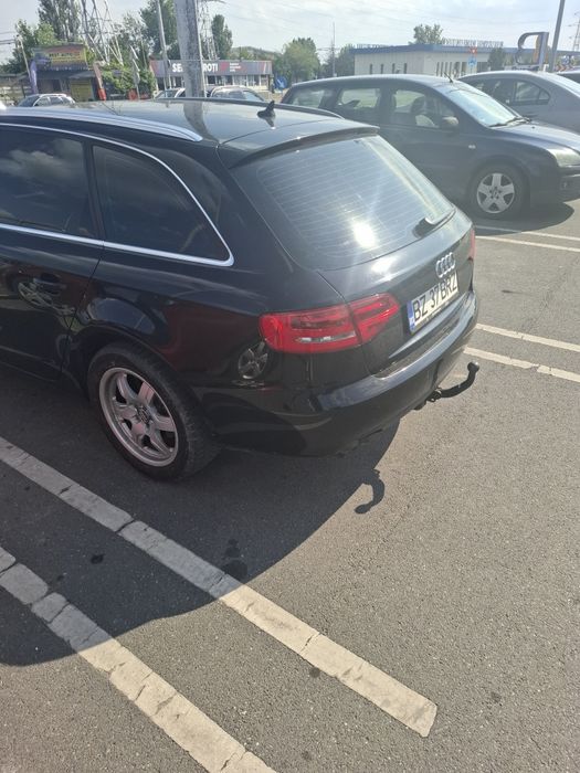 Vând audi a4 b8 în stare excelenta