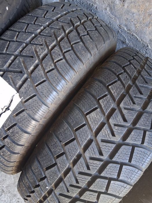 235 60 16 MICHELIN  4броя зимни