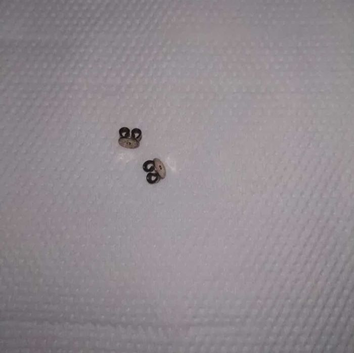 Застёжки для серёжек гвоздиков