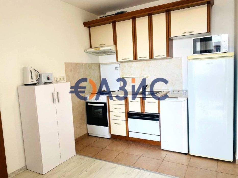 Продава се Двустаен апартамент в к.к. Слънчев бряг - 56 кв.м за 621 €/кв.м - Снимка #4