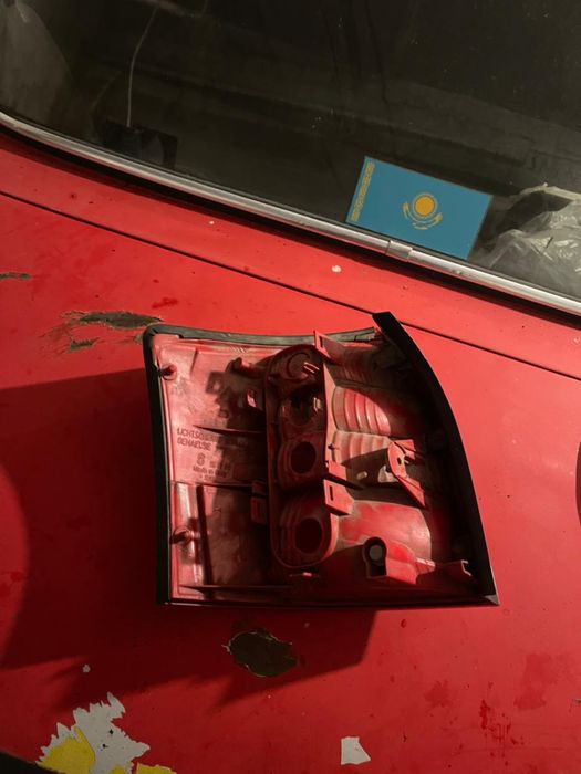 Фонарь ауди продам