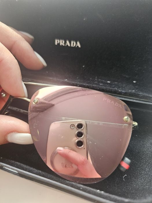 Слънчеви очила Prada