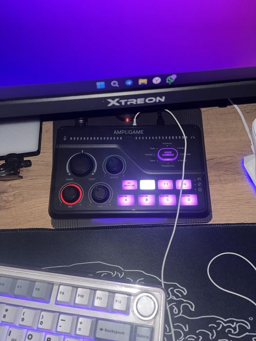 Продаю стримерский набор Микрофон и Микшер