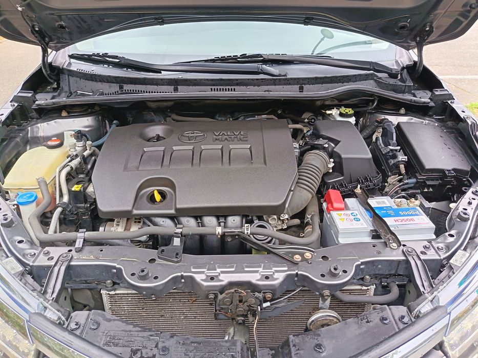 Vând Toyota Corolla