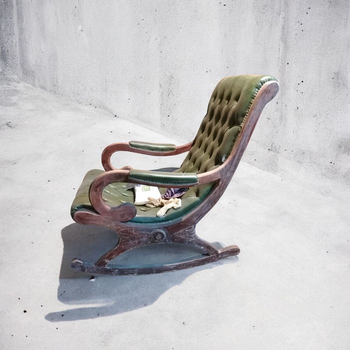 Restaurare Mobila Mobilier și Recondiționare – Transport Disponibil