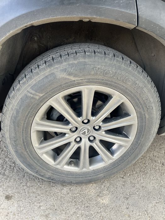 Продам шины 225/65/17 комплект