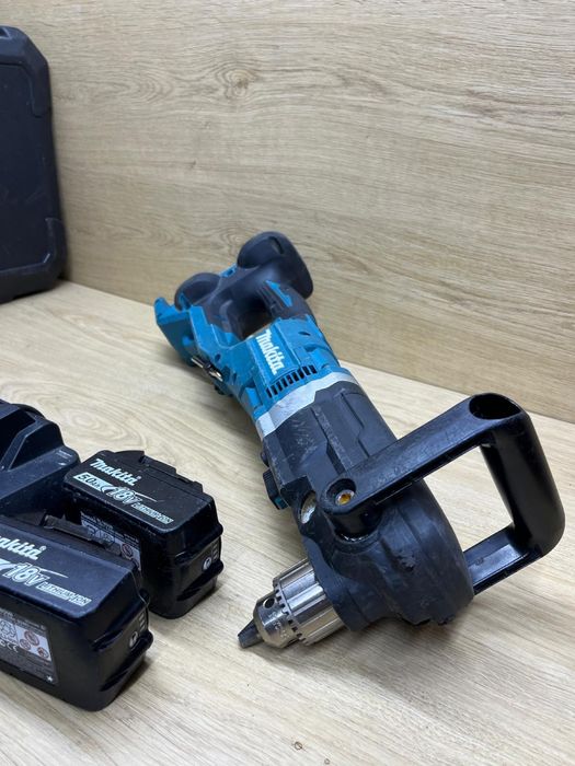 Makita DDA460 Pt2 , masina de gaurit si insurubat la unghi