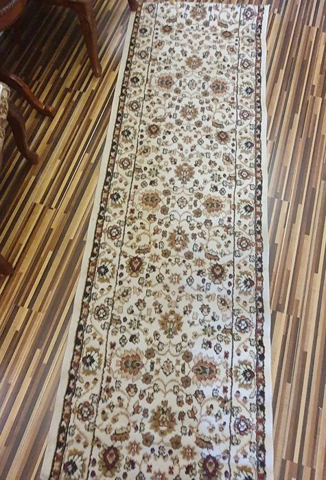 Продам красивый ковёр +  подарок