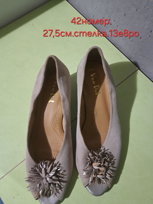 Ботуши и спортни обувки голям размер