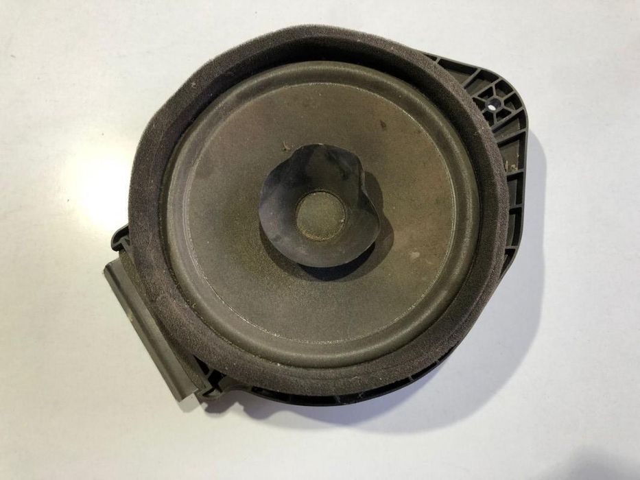 Boxa auto spate Opel Astra J