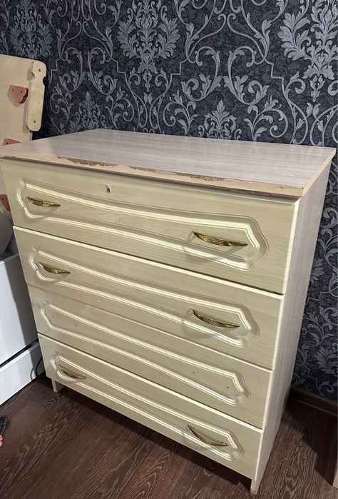 Продам шифонер плюс камод