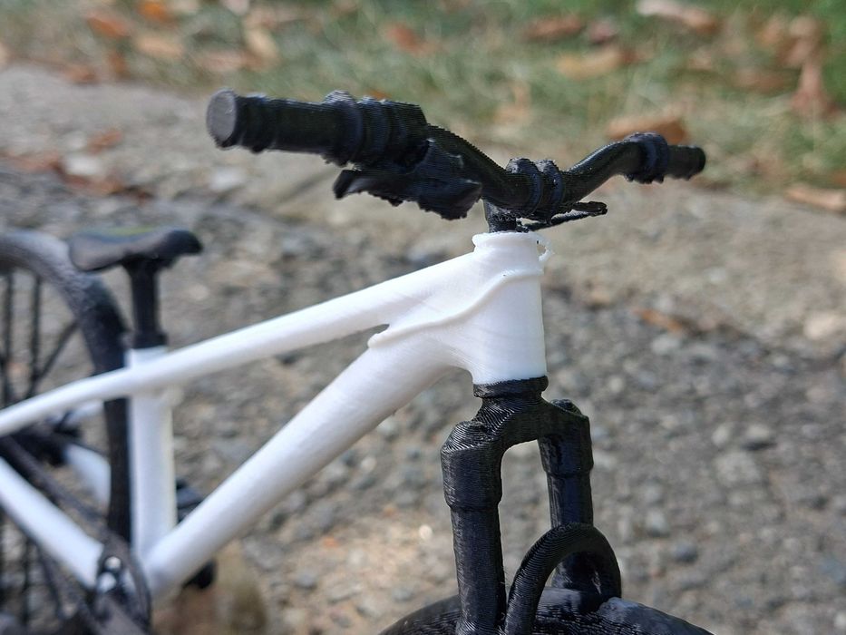 Bicicletă proiectată și printată 3D