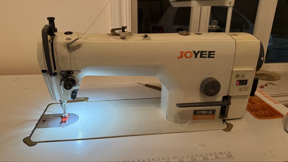 Joyee tikuv mashinasi
