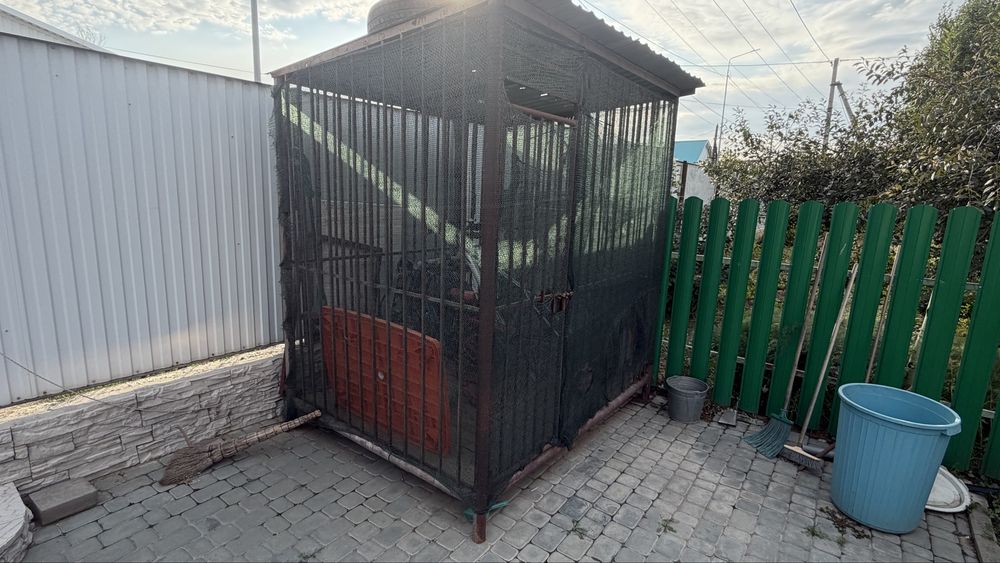 Продам вольер для крупных собак