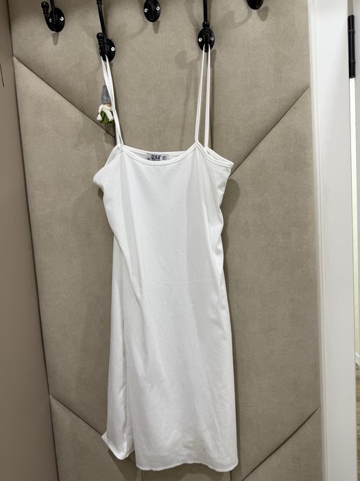 Платья турецкое с необычными рукавами