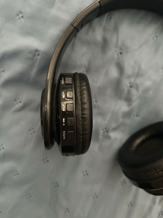 Casti cu conectare Bluetooth