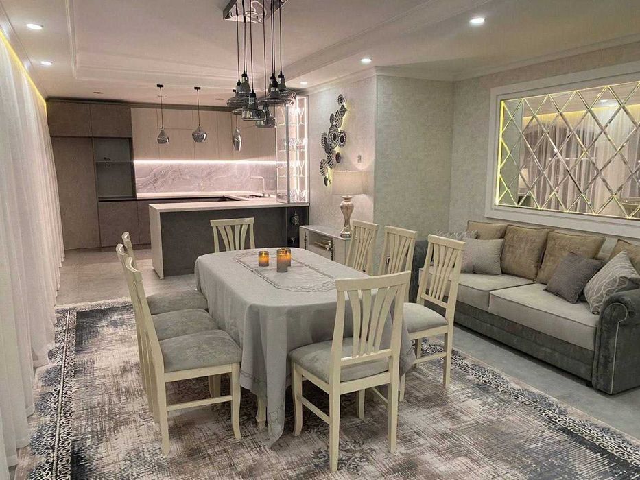 Яшнабад продается дом махалля Байкурган Соток9 Фасад35м  Ор Жигули Бар