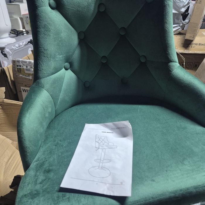 Бутиков Луксозен бар стол с висока облегалка и газов амортисьор