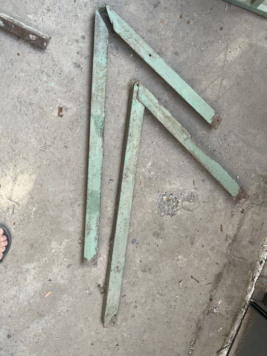 Уголки , крепление для навеса , козырька