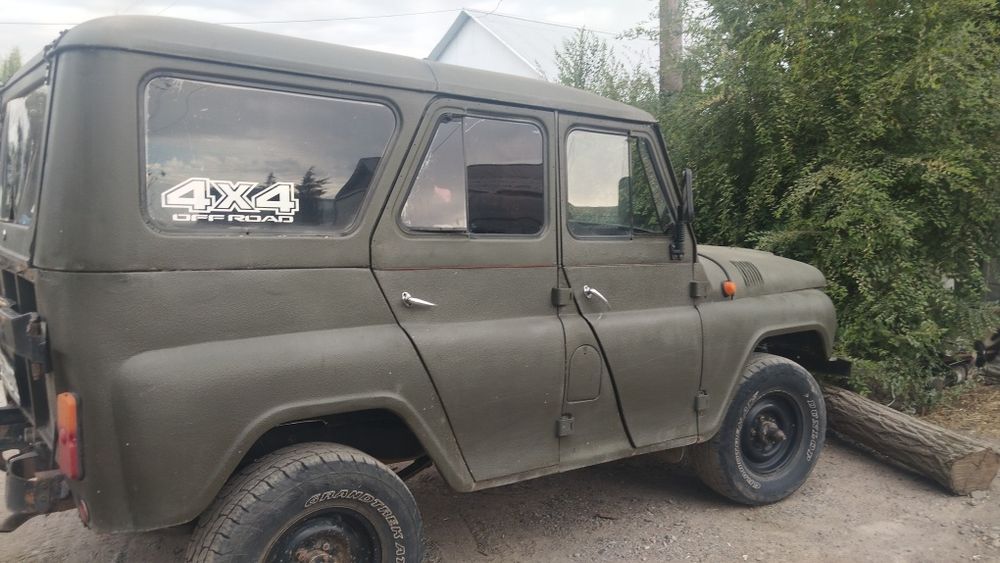 Продаю уаз на полном ходу