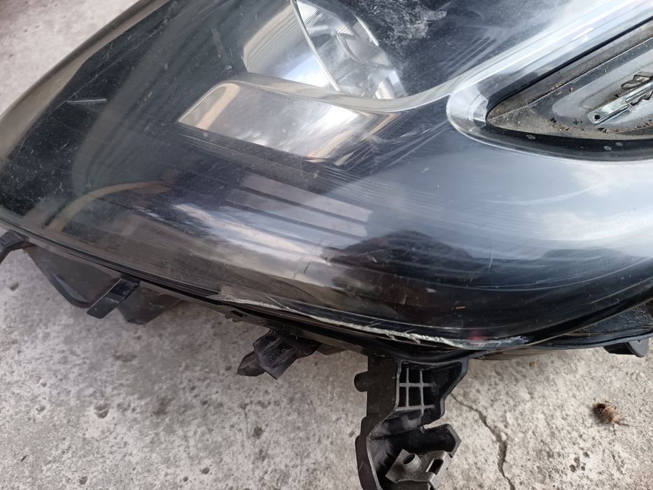 Far dreapta Renault Megane 4 led xenon