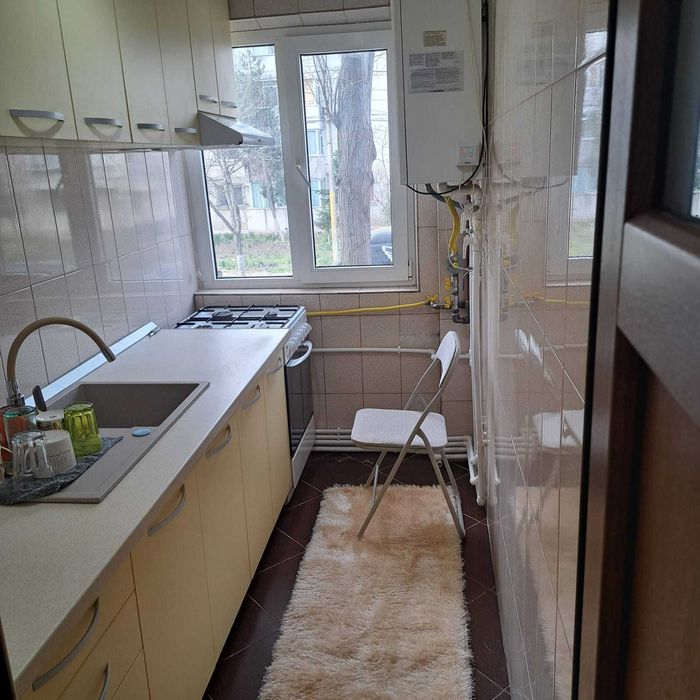 Apartament 3 camere de inchiriat